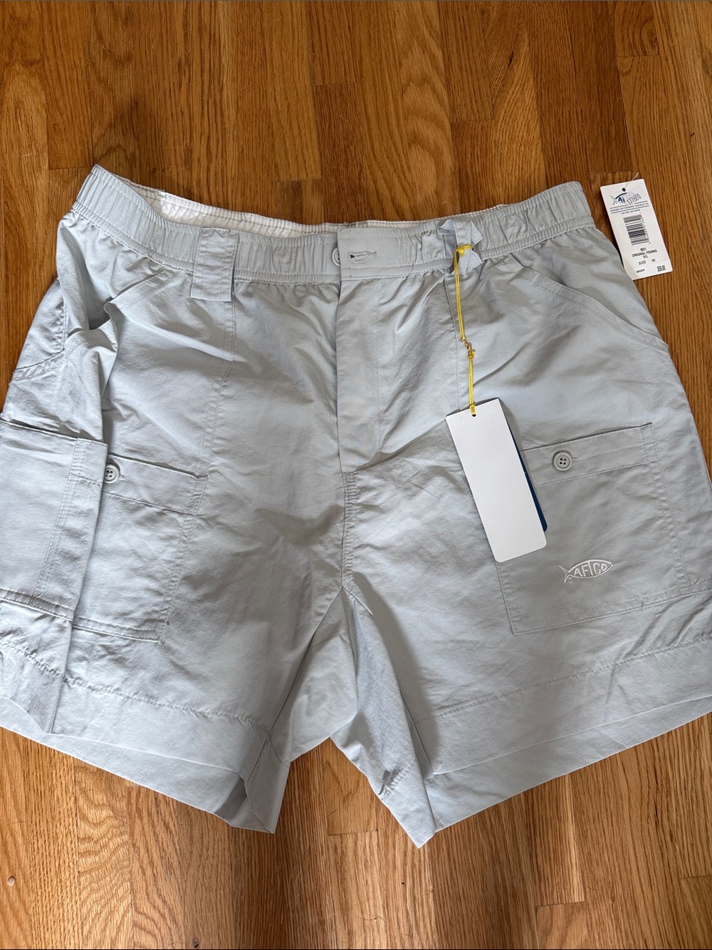 Aftco men’s light gray short size 36 new with tags